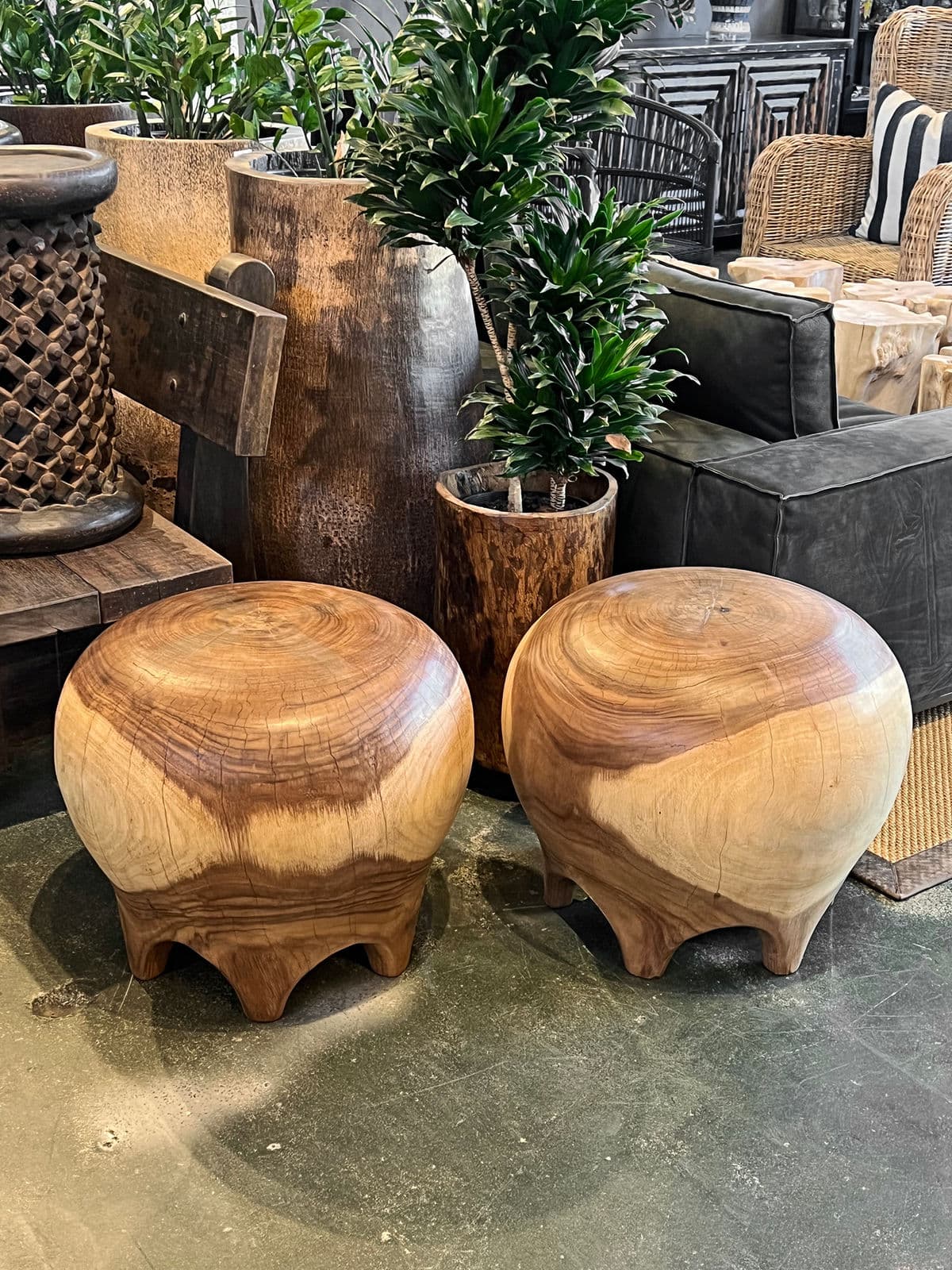 Two Tone Bulb Drop Stool Table - Thumbnail 6