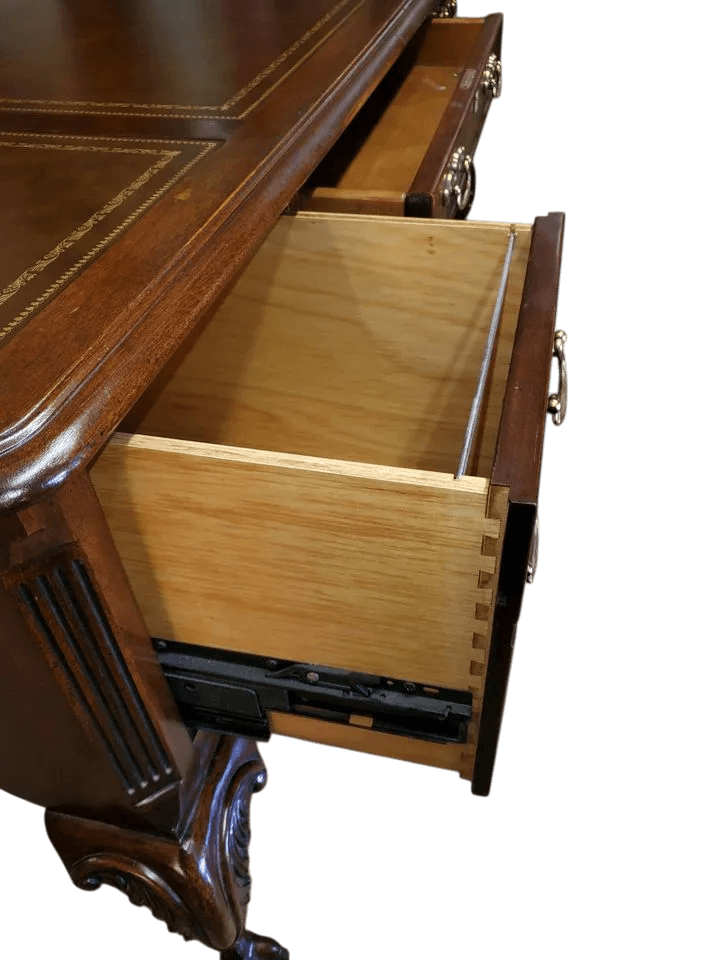 Hekman Georgian Mahogany Executive Desk - Vintage Late 20th Century - Thumbnail 6