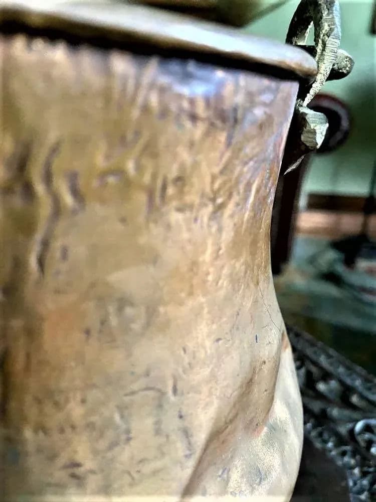 19th Century Antique Hand-Forged Copper Cachepot With Brass Handle - Thumbnail 6