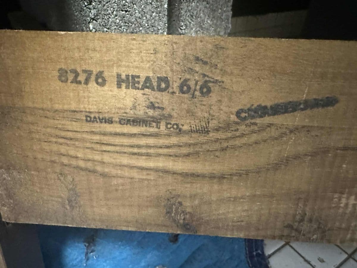 King Size Davis Cabinet Company French Provincial Solid Oak Headboard - Vintage Circa 1960s - Thumbnail 6