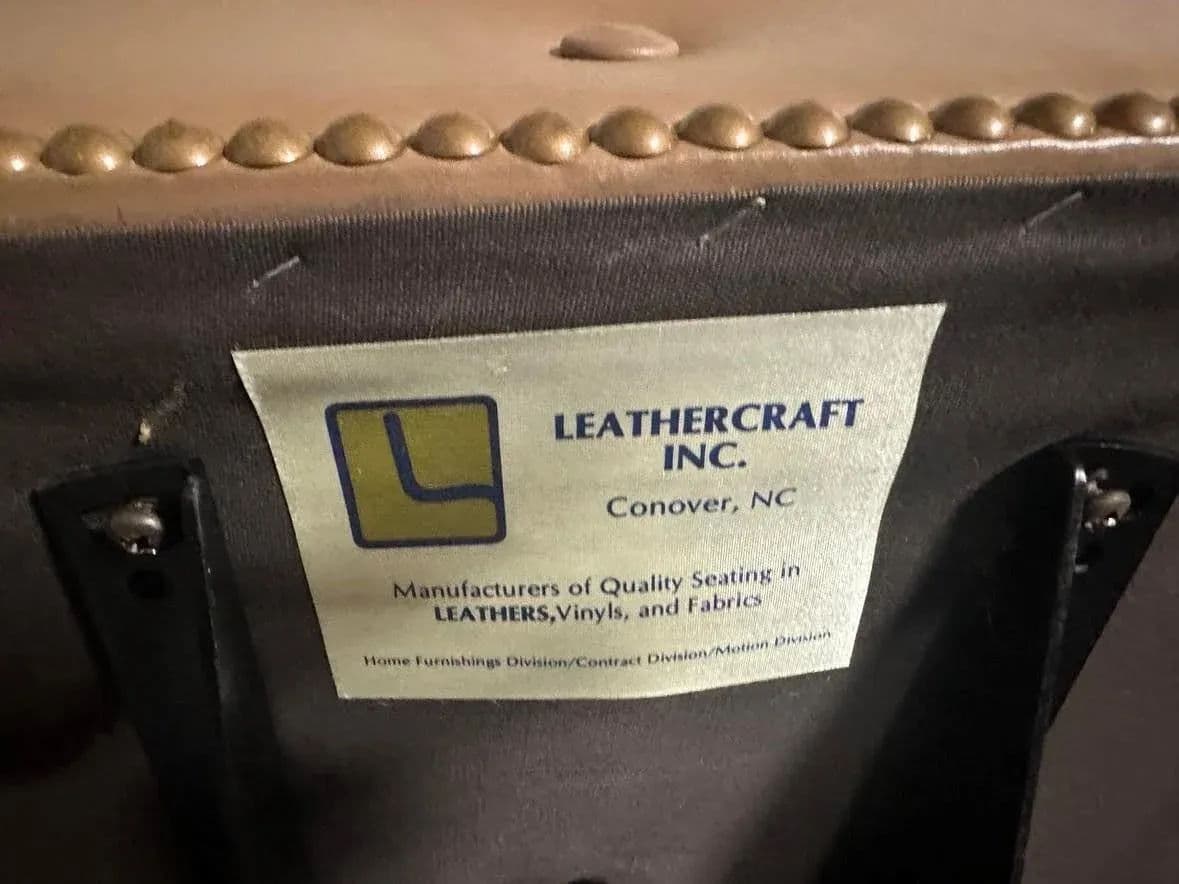 Vintage Leather Executive Swivel Chair by Leathercraft - Early 21st Century - Thumbnail 6