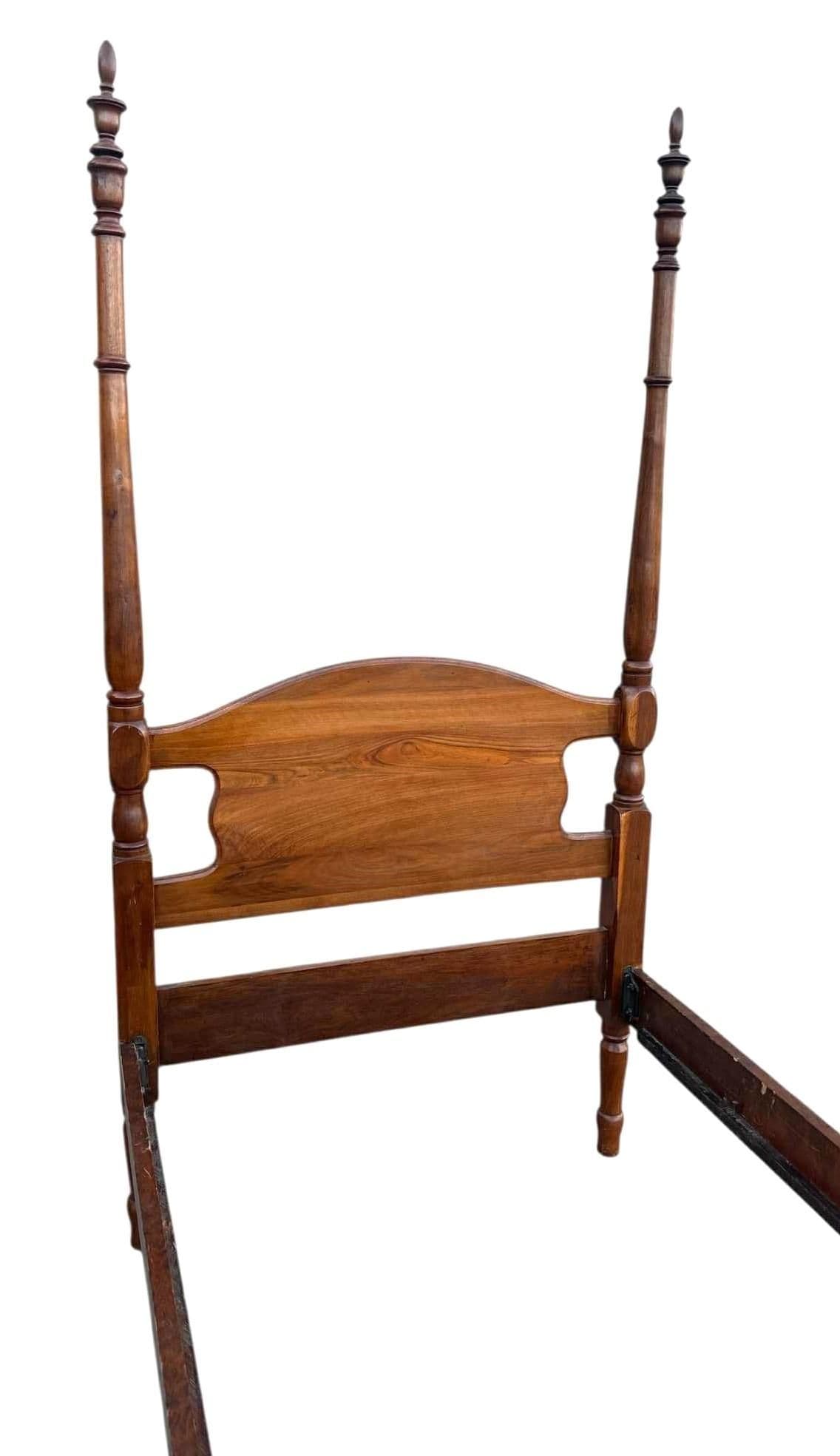 Pair of 19th Century Antique Solid Cherry Wood Four Poster Twin Beds - English Traditional Style - Thumbnail 6