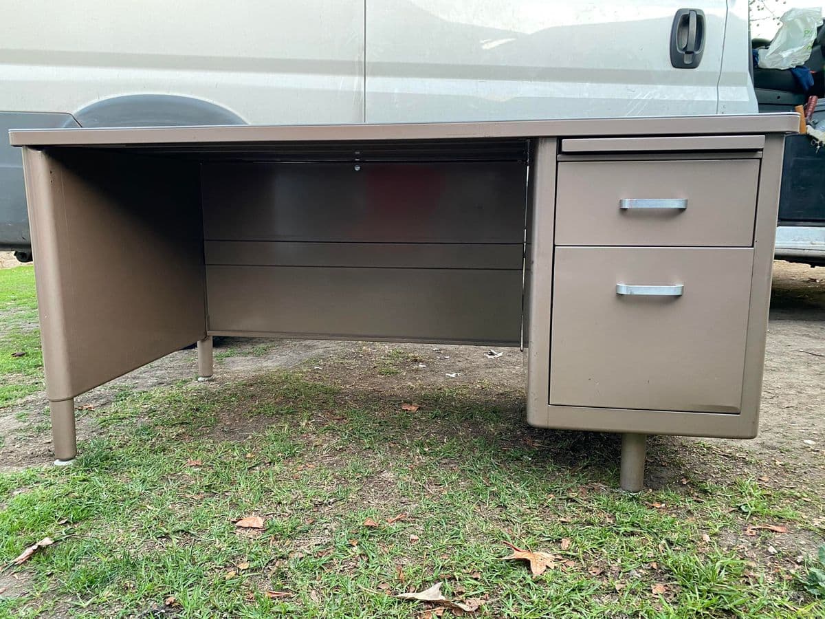 Vintage Mid-Century Modern Metal Executive Desk - Thumbnail 5