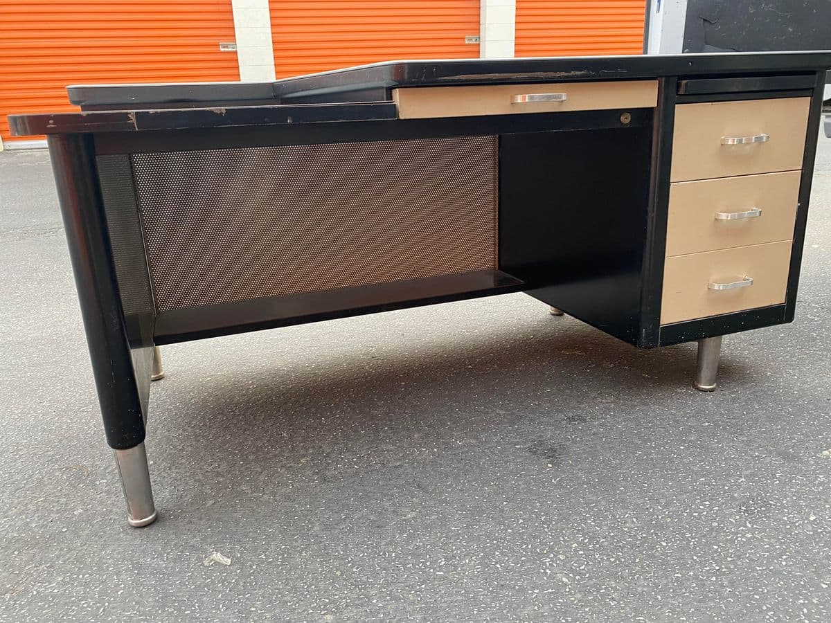 Vintage Allsteel Metal Tanker Desk - Thumbnail 5