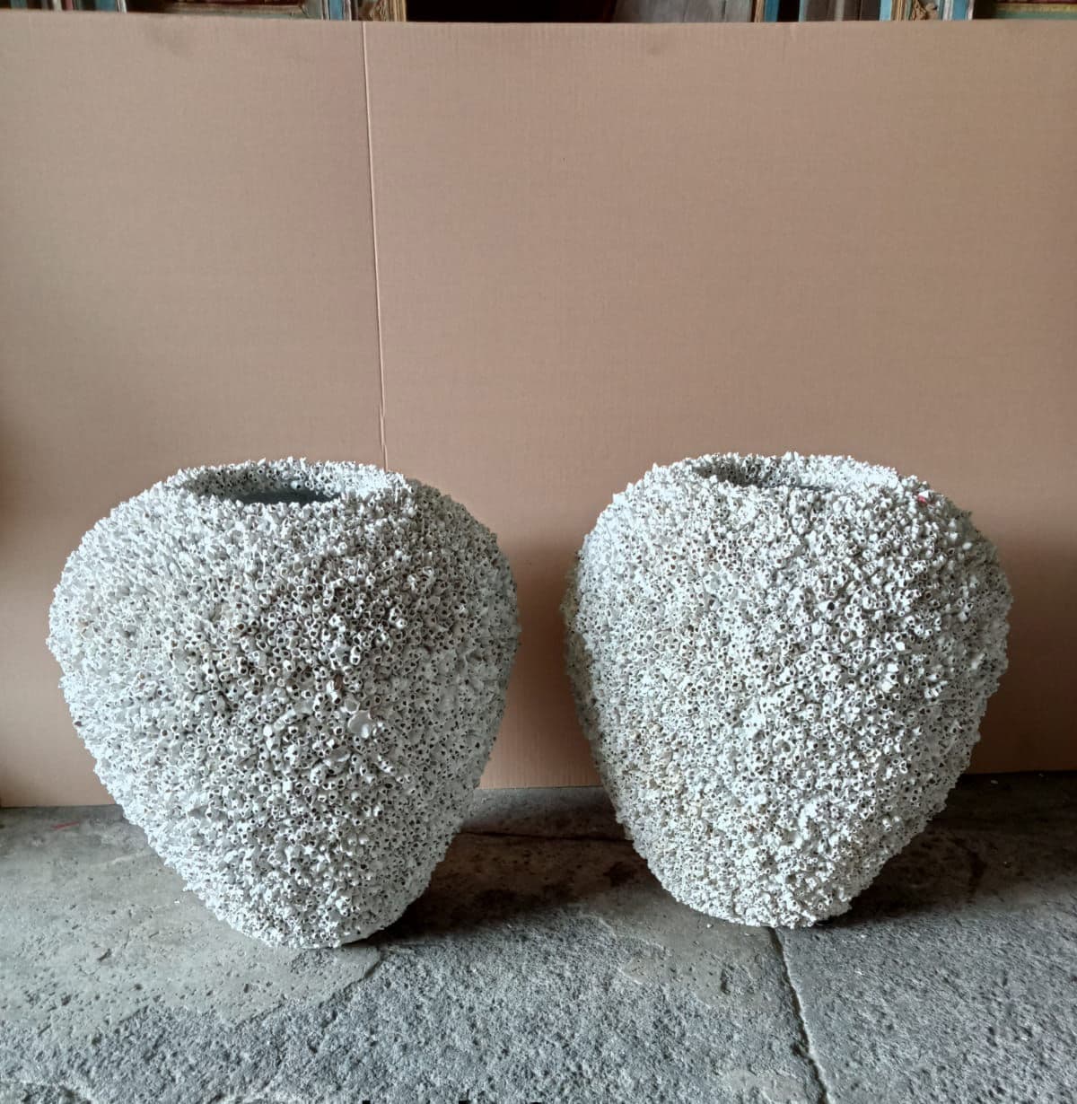 Vintage Large White Barnacle Shell Pot - Thumbnail 7