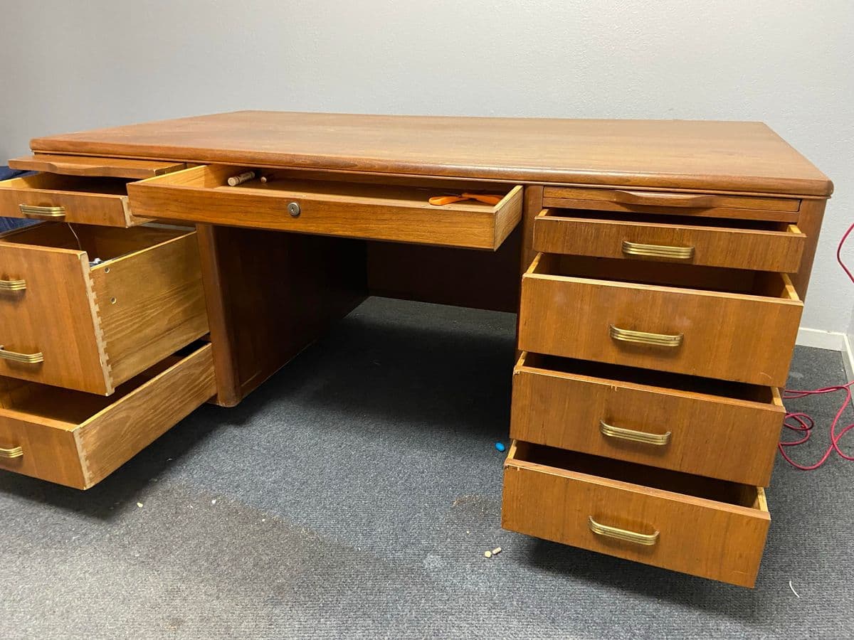 1960s Leopold Vintage Mid Century Modern Walnut Desk - Thumbnail 6