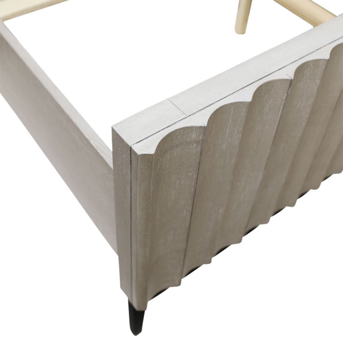 Modern White Wash Oak Queen Bed - Thumbnail 7