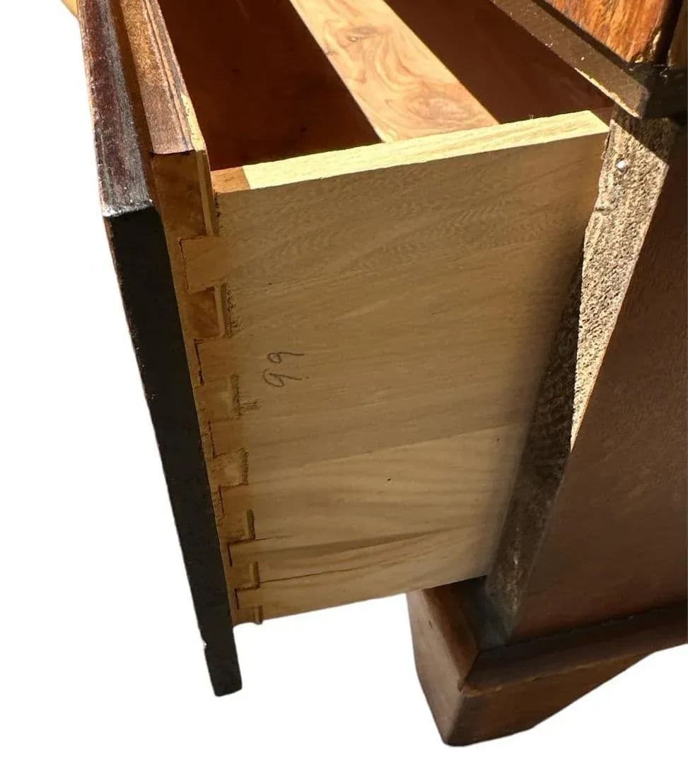 Merton Gershun Attributed Walnut Dillingham Bluebird Cedar Chest - Circa 1950s - Thumbnail 7