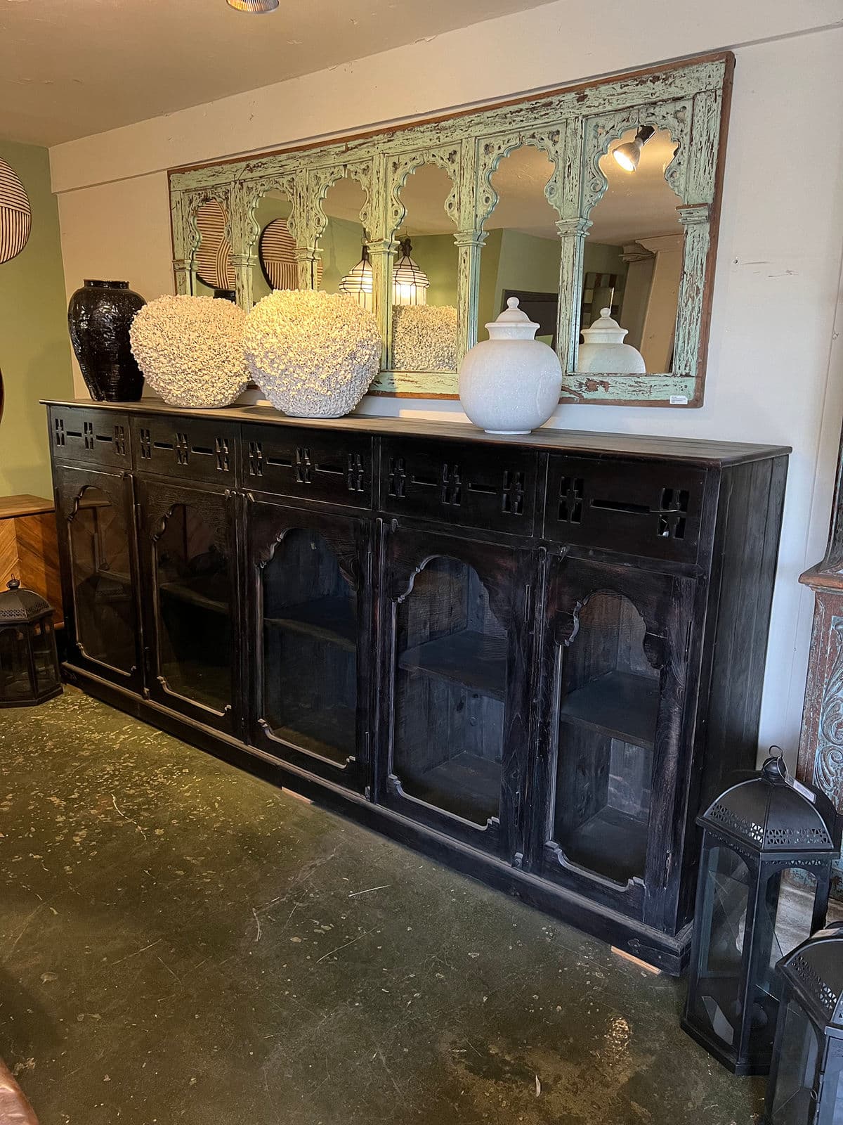 Antique Ebony Colonial Display Cabinet - Thumbnail 7