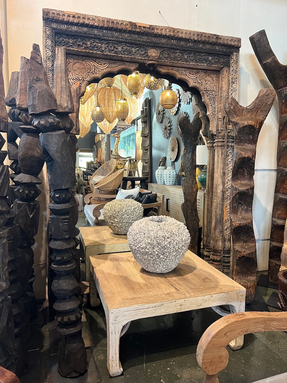 Large Old India Doorway Mirror - Thumbnail 7