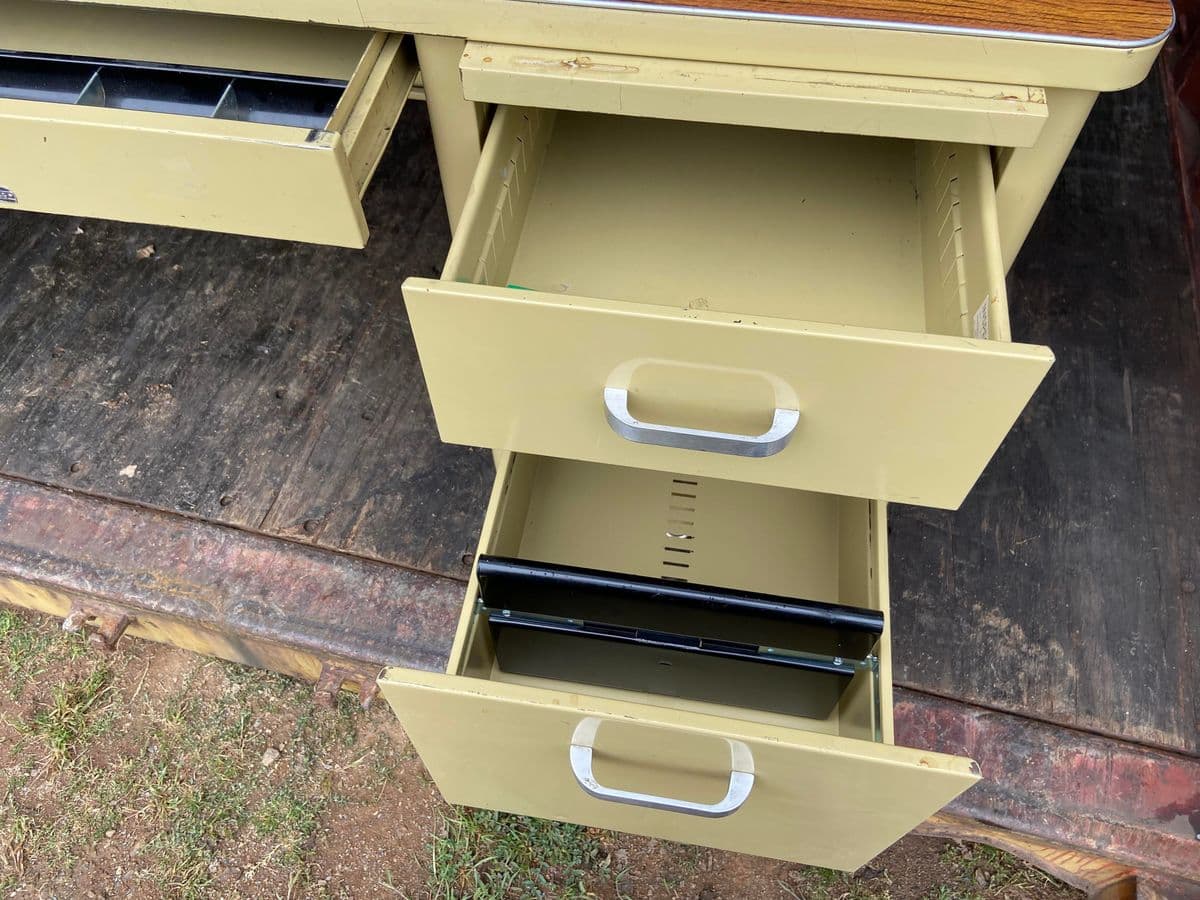 1970s Vintage Mid Century Modern Metal Tanker Desk - Thumbnail 6