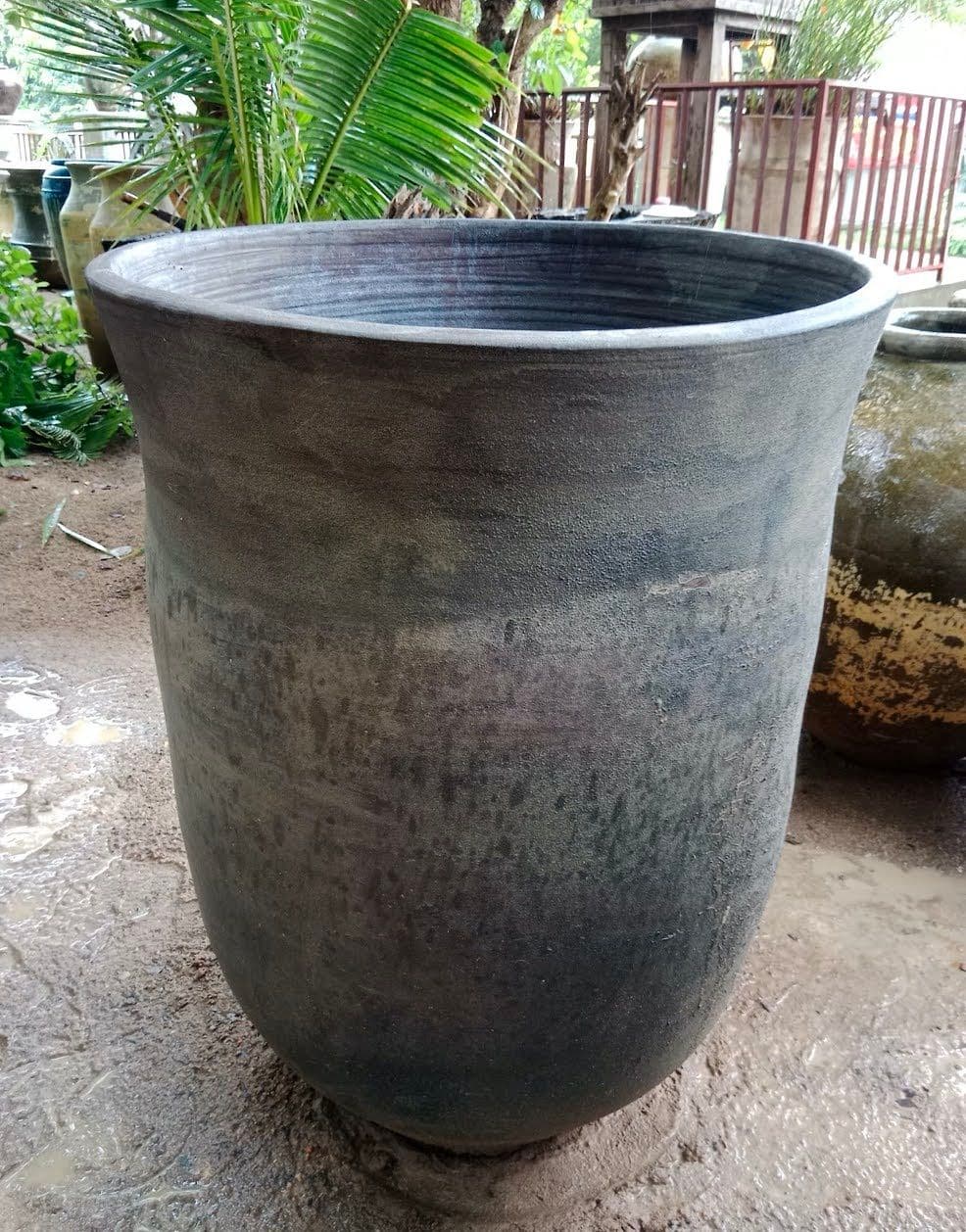 Sadie Black Earth Ware Pot - Thumbnail 7