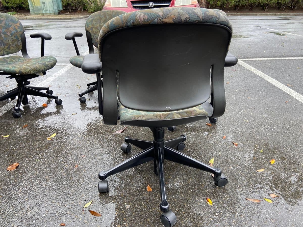 Vintage Herman Miller Equa Desk Chairs Set of 3 - Thumbnail 6