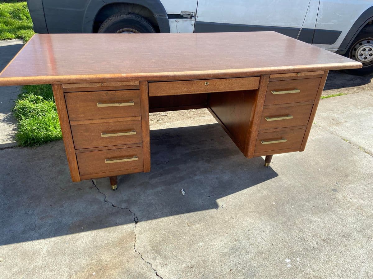1970s Vintage Mid Century Modern Executive Desk - Thumbnail 6