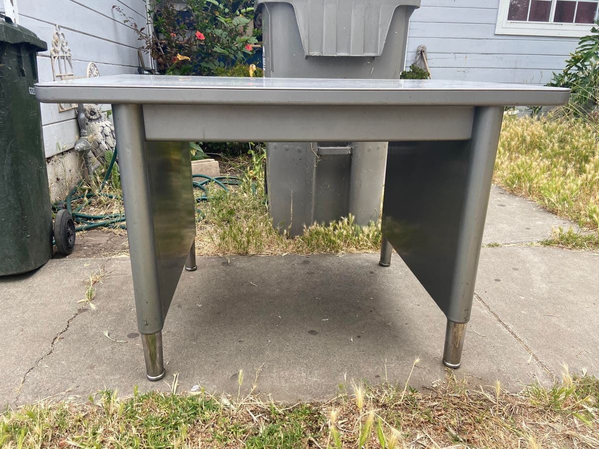 1960s Vintage Mid Century Modern Metal Desk Table - Thumbnail 6
