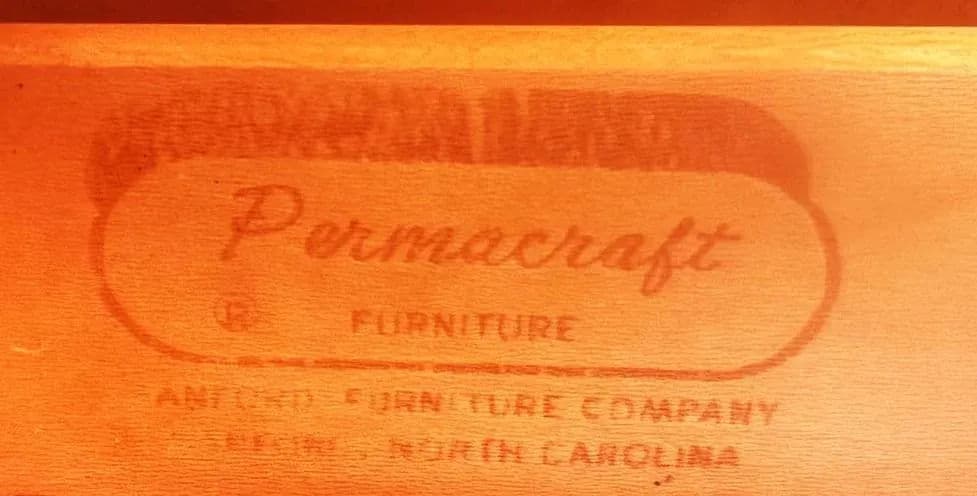 Solid Cherry Wood French Provincial Style China Cabinet Made in North Carolina - Vintage Mid 20th Century - Thumbnail 7