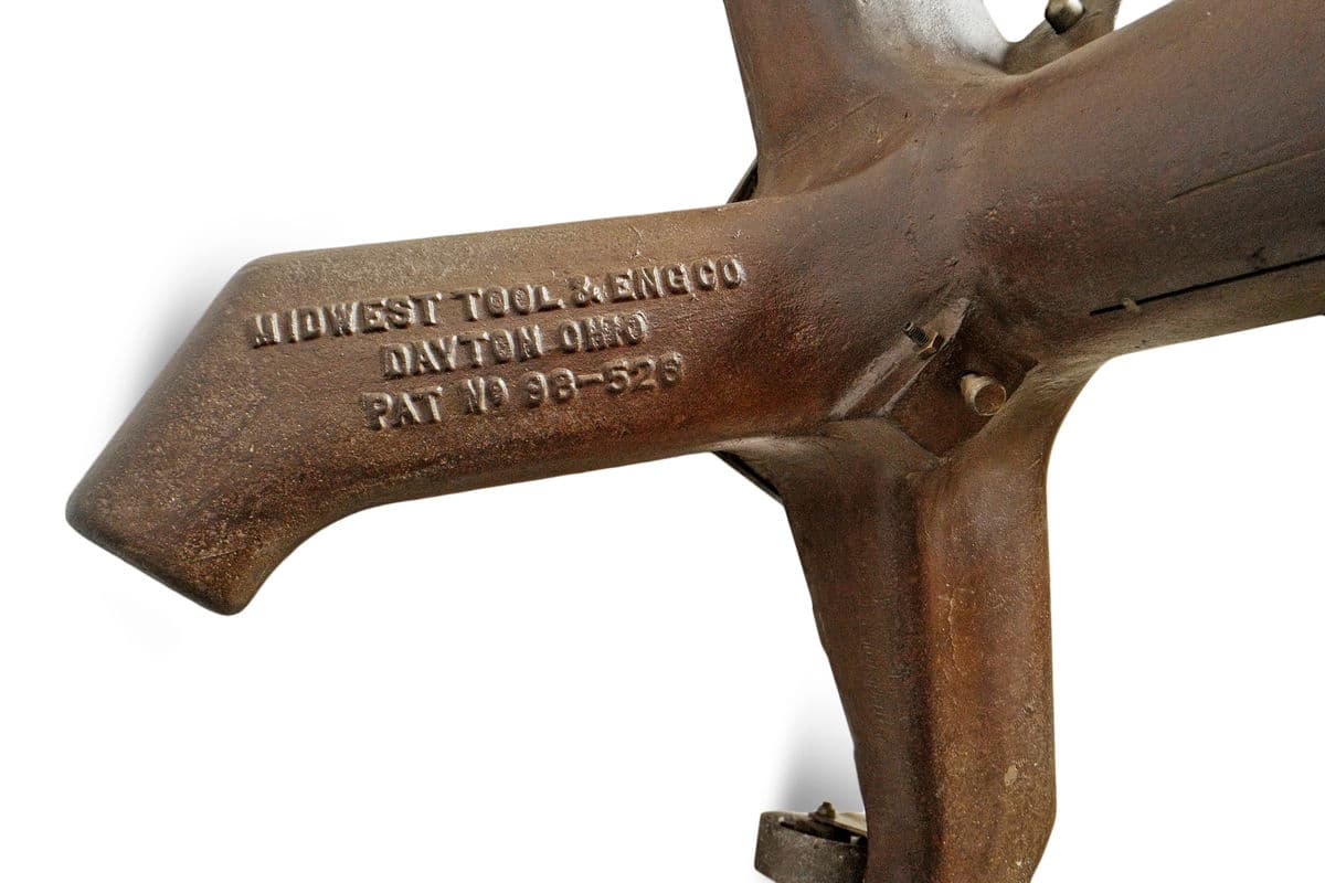 Vintage Industrial Iron Adjustable Bar Table - Thumbnail 7