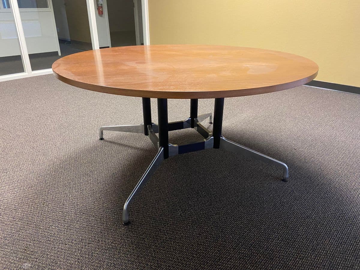 Vintage Herman Miller Eames Round Table - Thumbnail 6