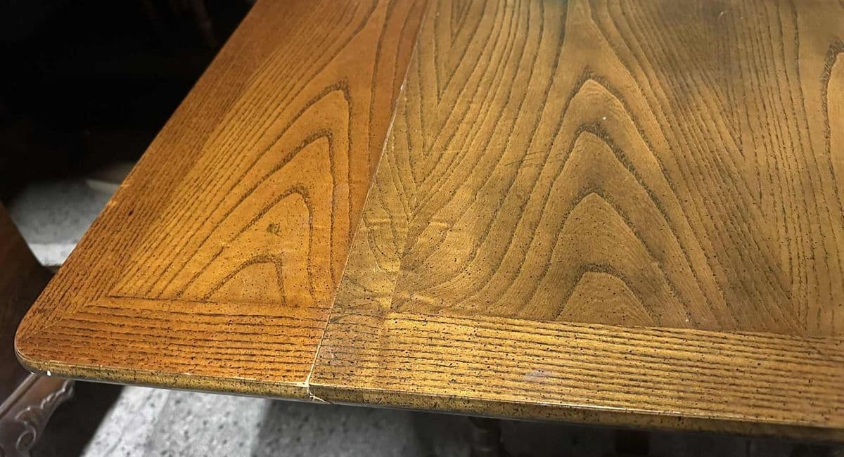 Late 20th Century Baker Furniture Vintage William & Mary Oak Drop Leaf 18” H Coffee Table Adjustable as 29” H Side Table - Thumbnail 8