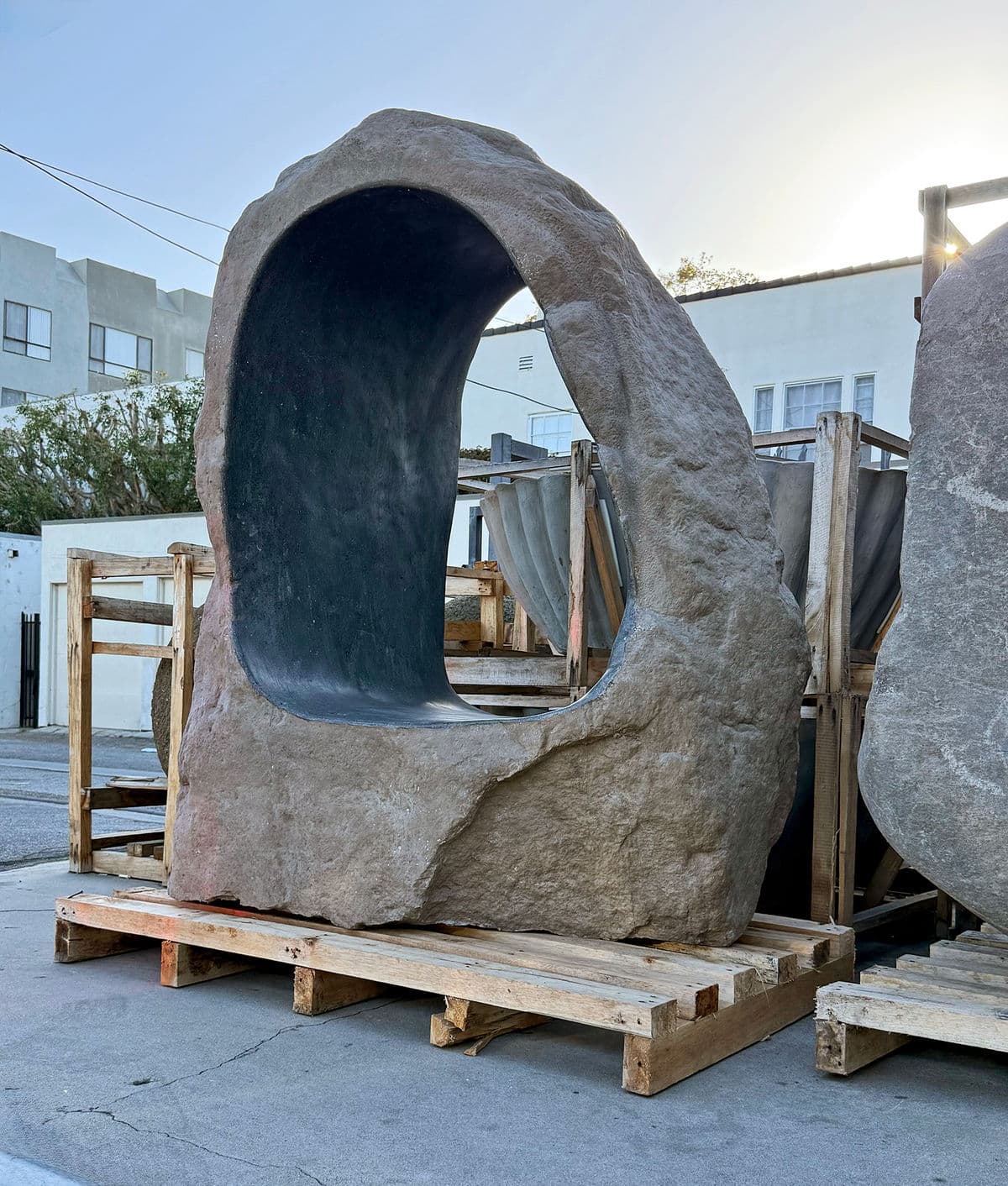 Giant Stone Boulder Hole Bench - Thumbnail 8