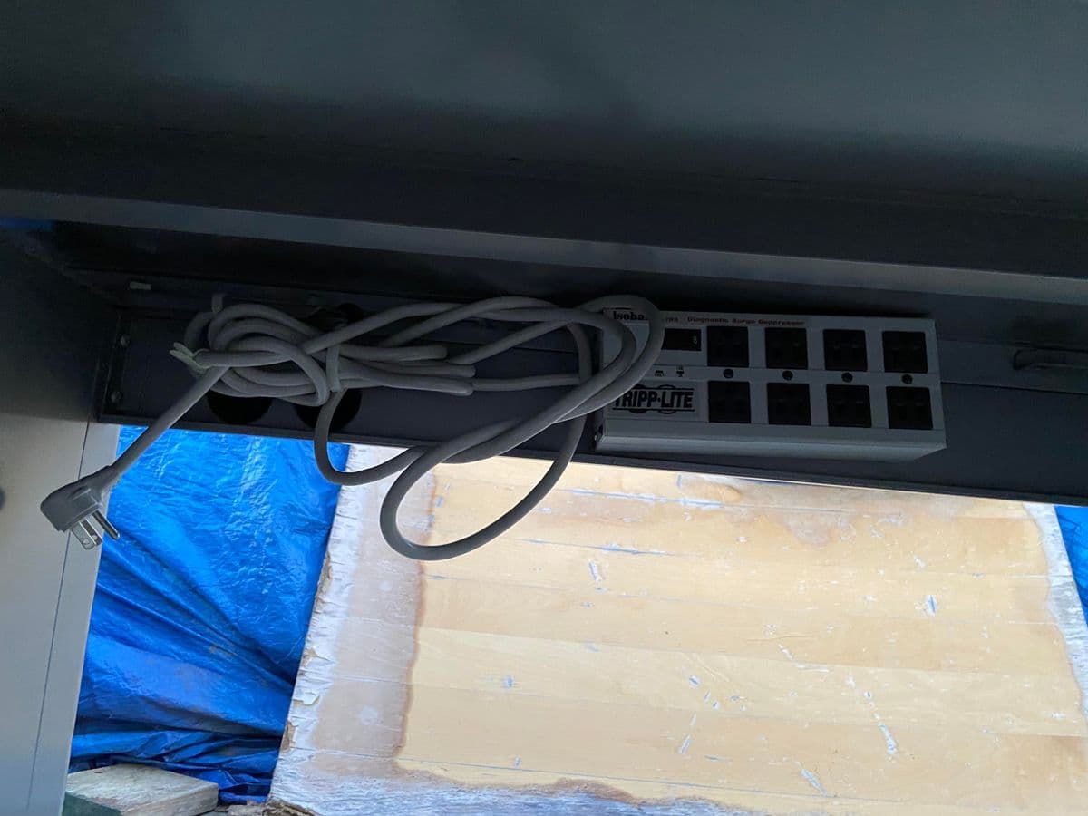 1970s Steelcase Style Vintage Mid Century Modern Metal Tanker Desk Table - Thumbnail 7