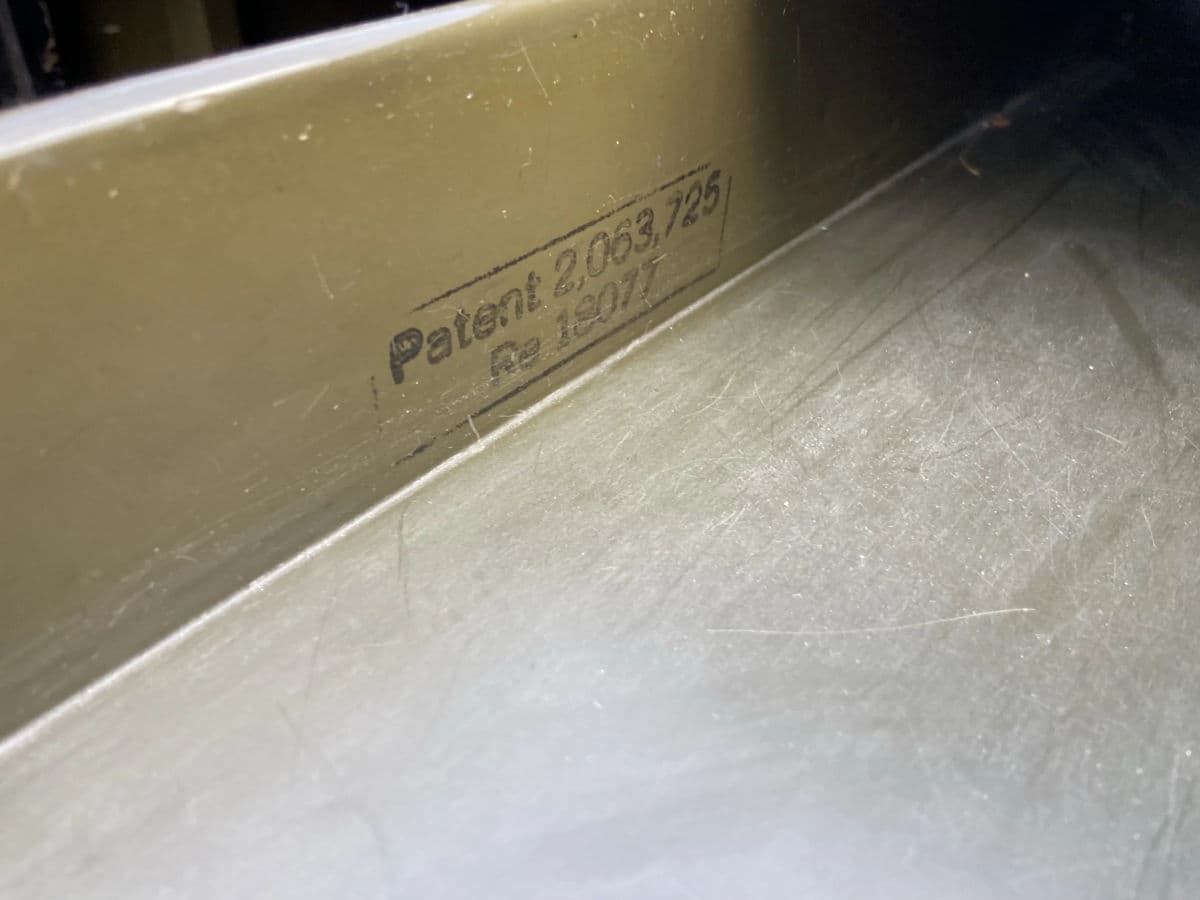 1950s Vintage Mid Century Modern Metal Tanker Desk Needs Restoration - Thumbnail 8