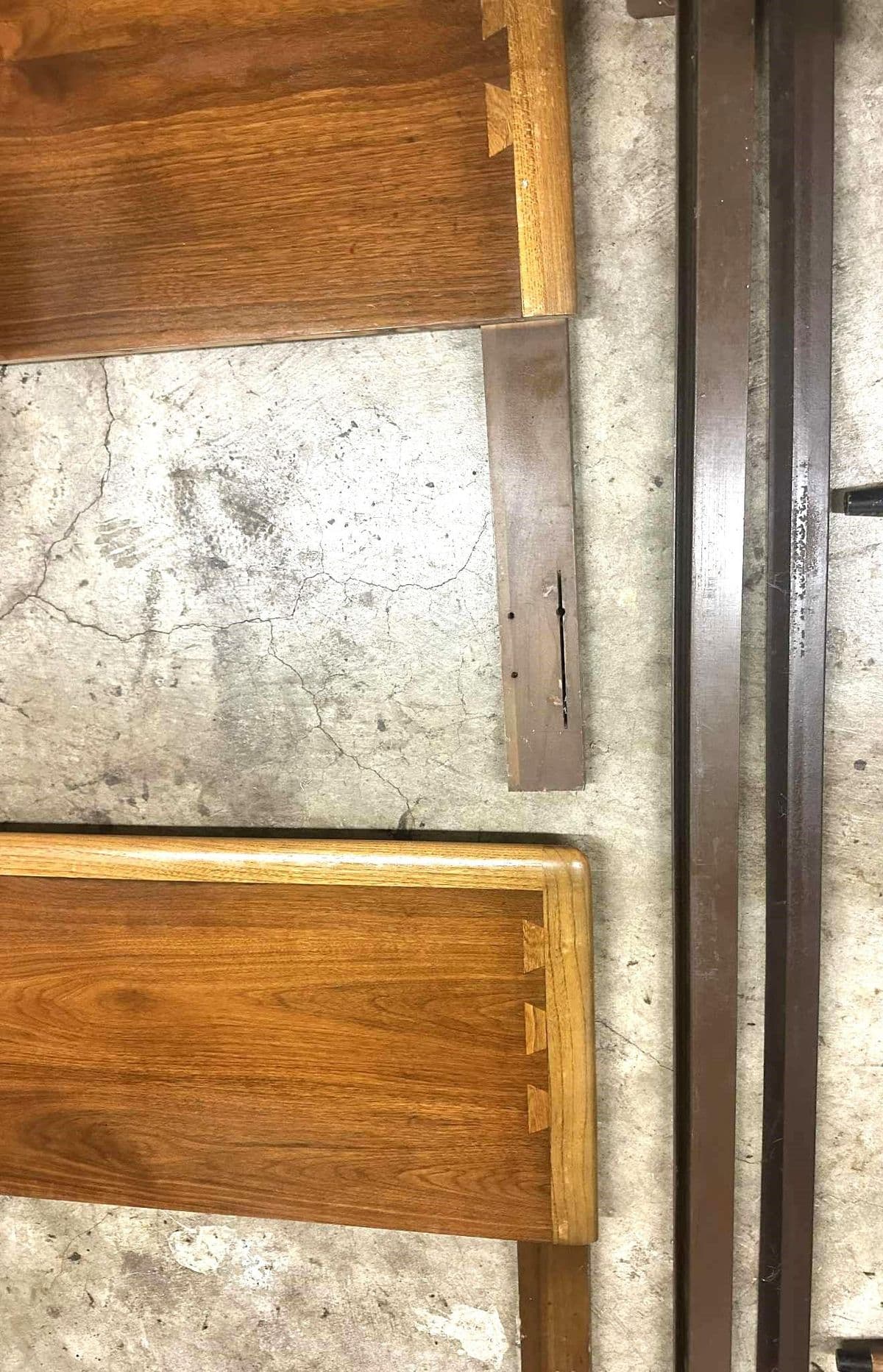 Pair of Lane Acclaim Twin Beds Designed by André Bus - Mid Century Modern Vintage 1960s - Thumbnail 8