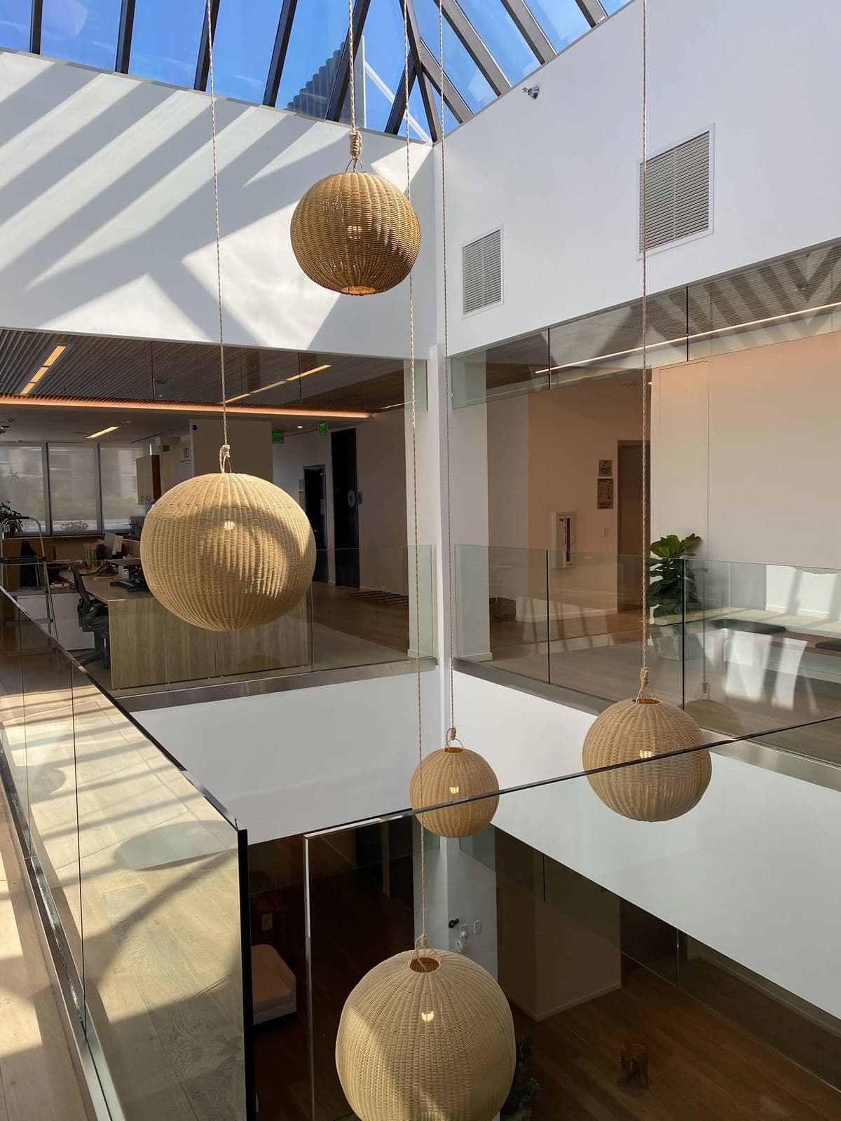 Faux Rattan Globe Lantern Small - Thumbnail 8