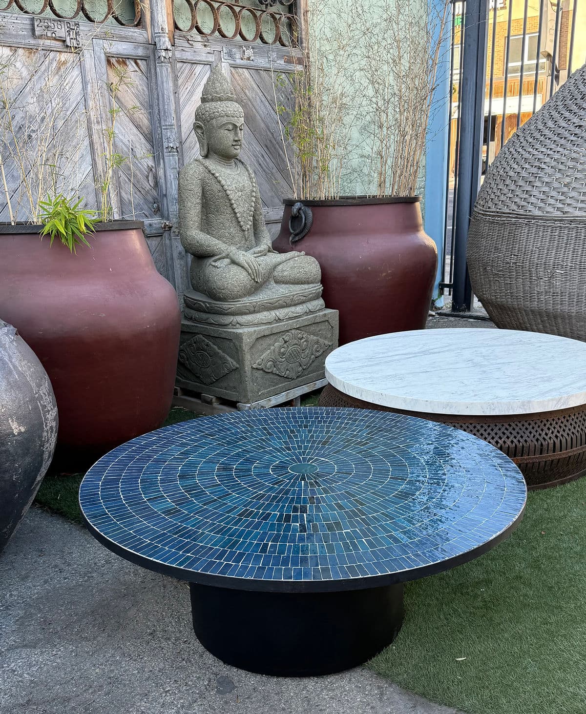 Ocean Blue Pinwheel Mosaic Coffee Table - Thumbnail 8