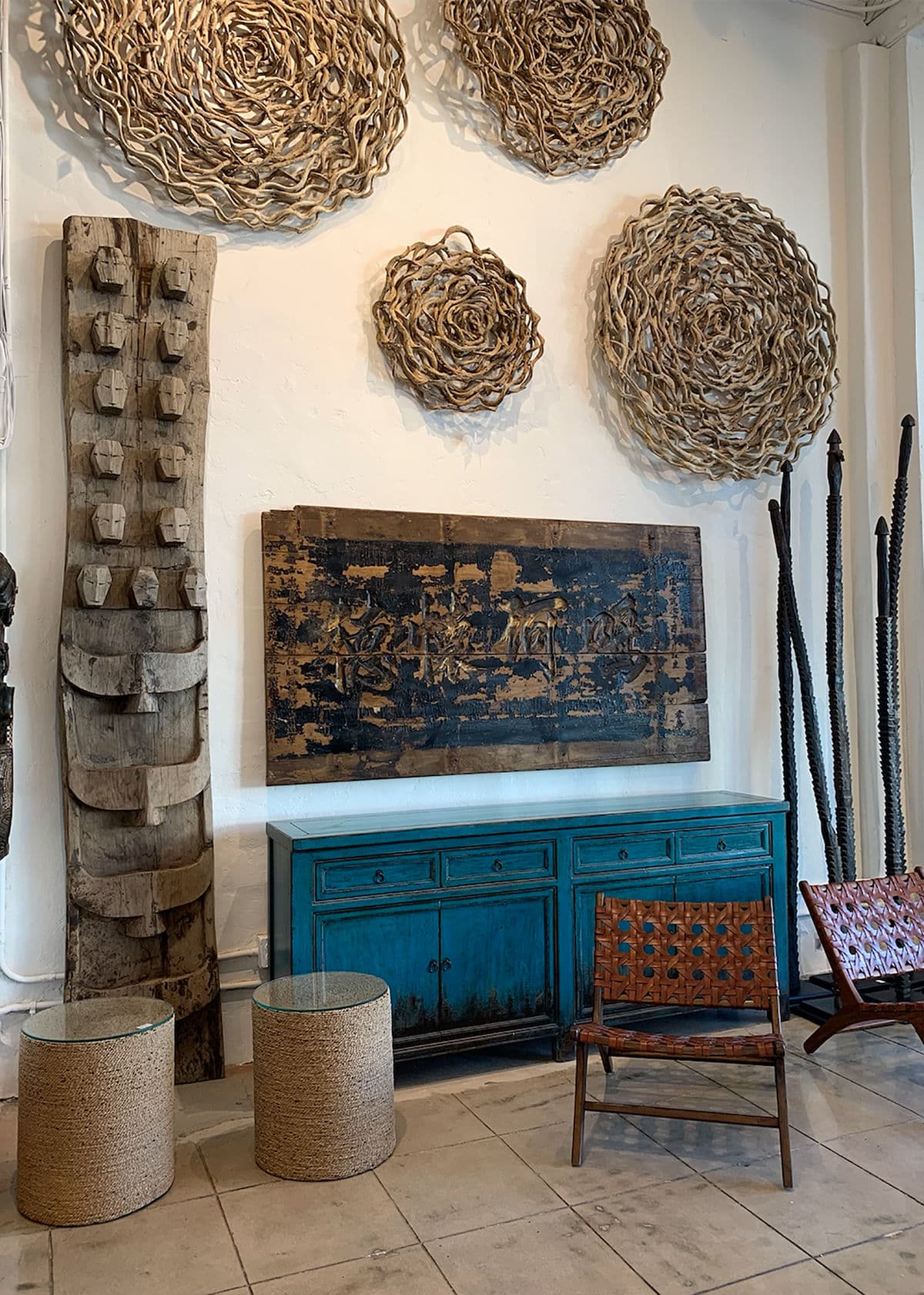 Igbo House Post Nigeria - Thumbnail 8