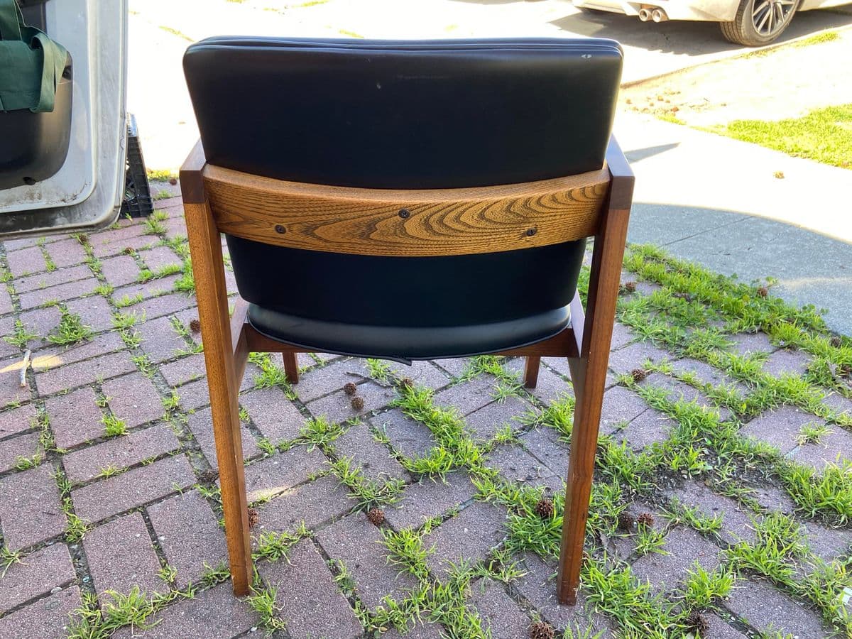 1980s Vintage Modern Walnut Armchair by United Chair Company - Thumbnail 7