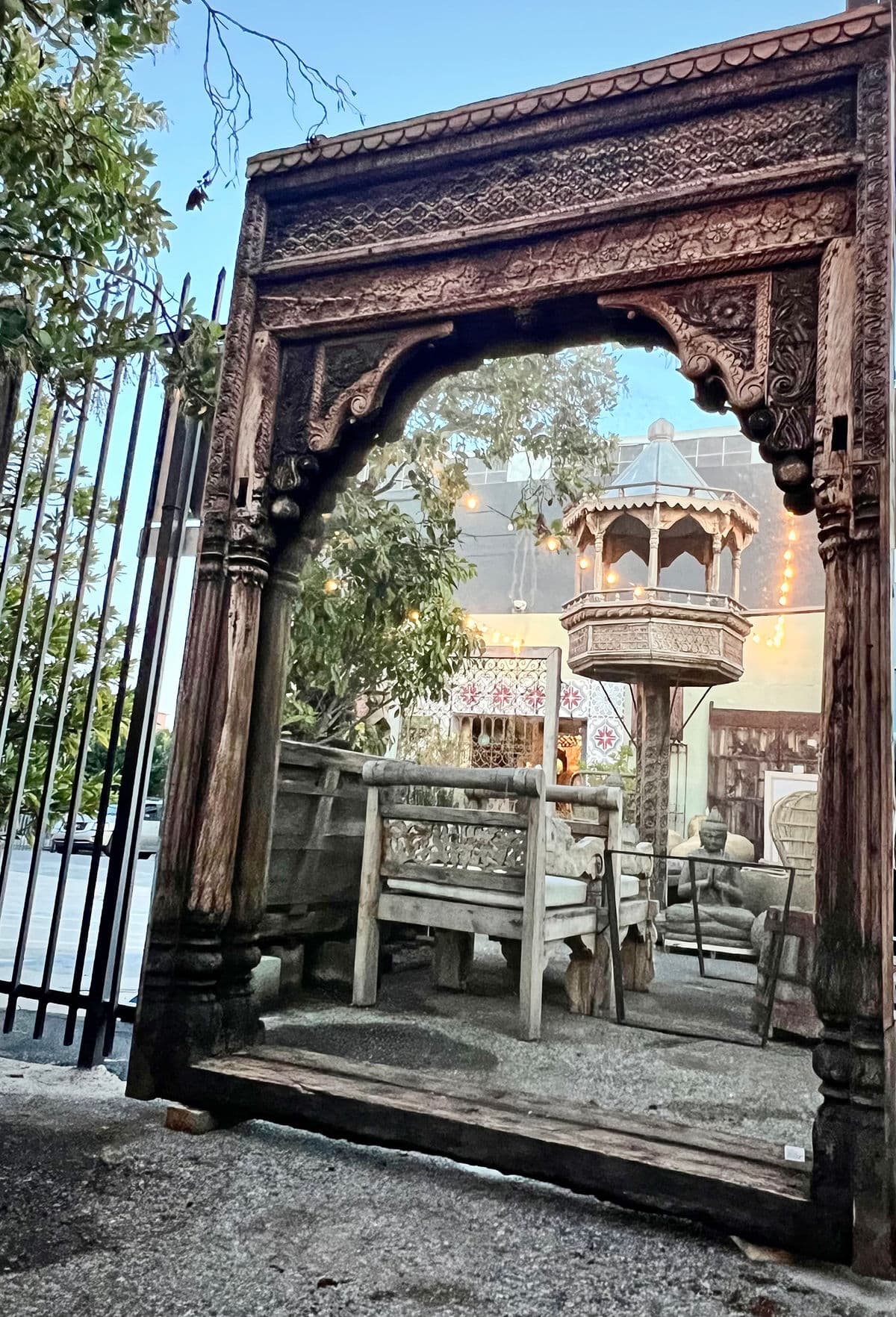 Large Old India Doorway Mirror - Thumbnail 8