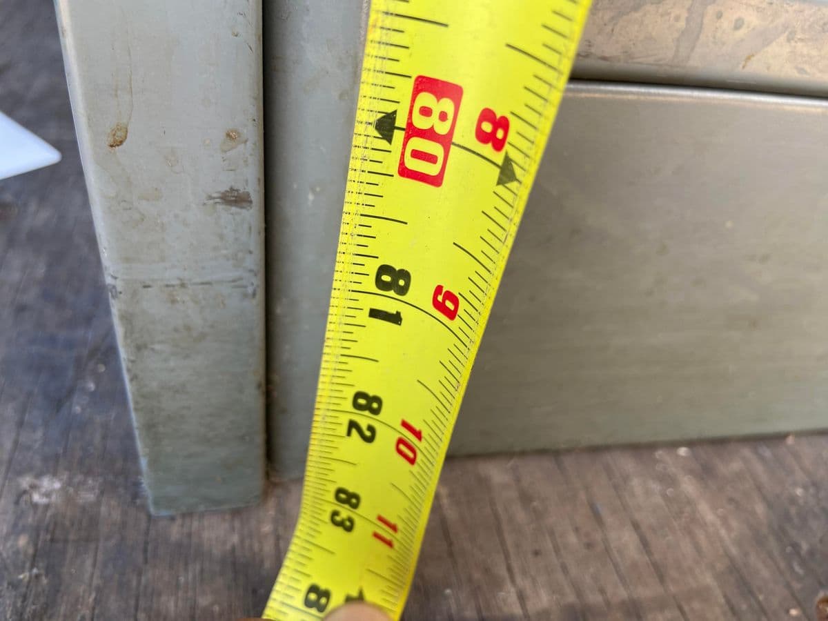 1970s Vintage Mid Century Modern Metal Bookshelf - Thumbnail 8