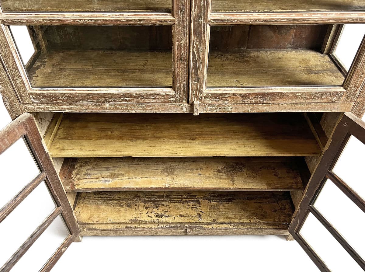 Vintage Colonial Narrow Vitrine Cabinet - Thumbnail 9