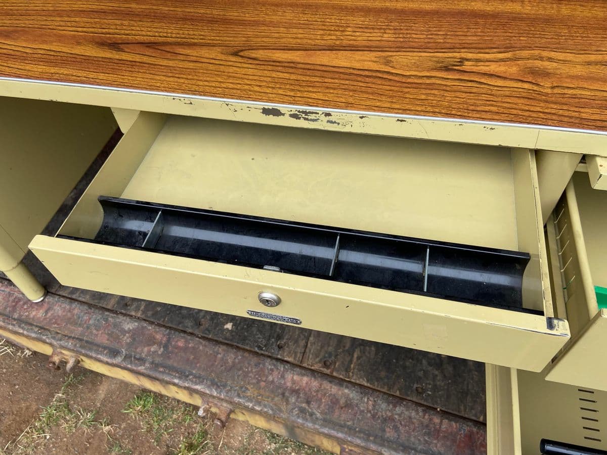 1970s Vintage Mid Century Modern Metal Tanker Desk - Thumbnail 8