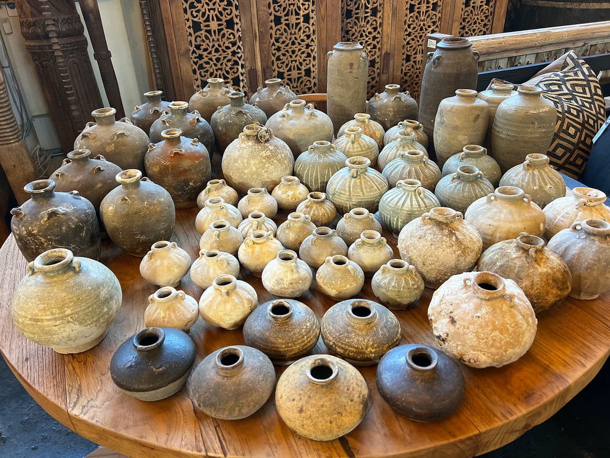 Antique Small Ocean Earthware Pot - Thumbnail 9