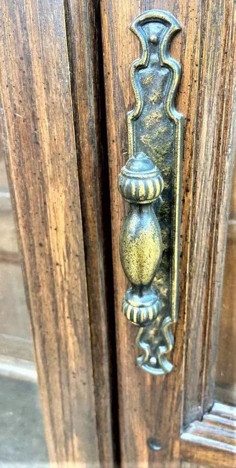 Vintage 1960s Keller Furniture Spanish Revival Solid Oak China Cabinet - Thumbnail 9