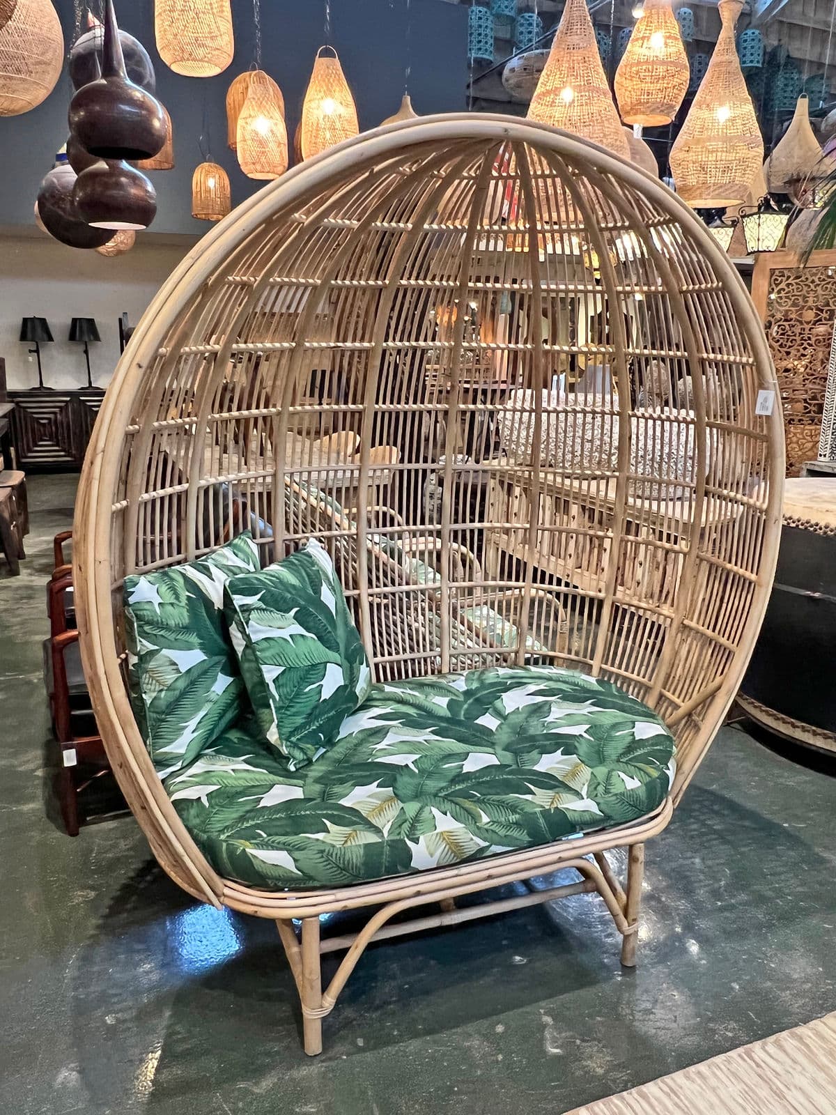 Bamboo Shell Canopy Bench - Thumbnail 9