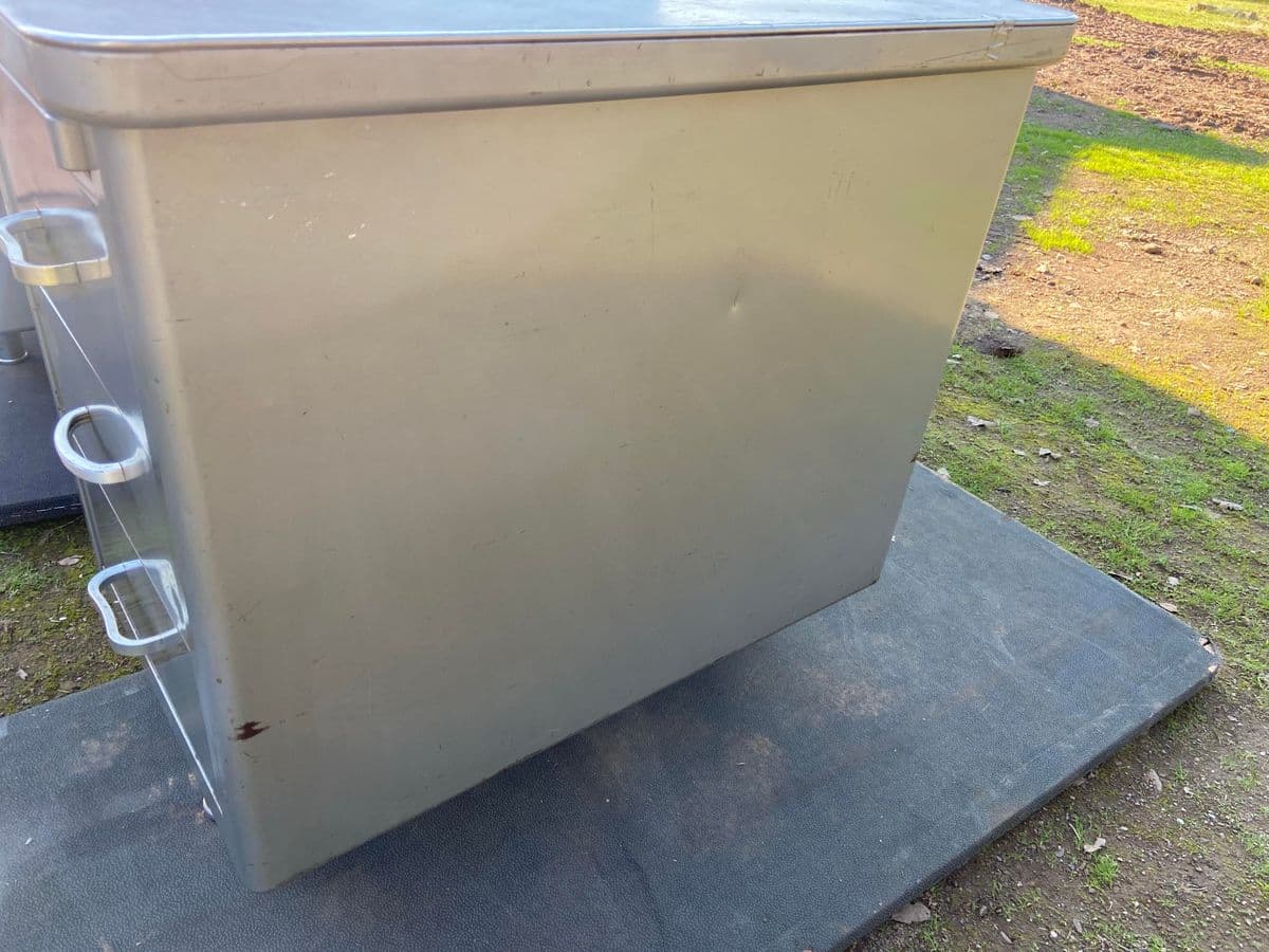 1960s Vintage Mid Century Modern Steelcase Tanker Desk - Thumbnail 9