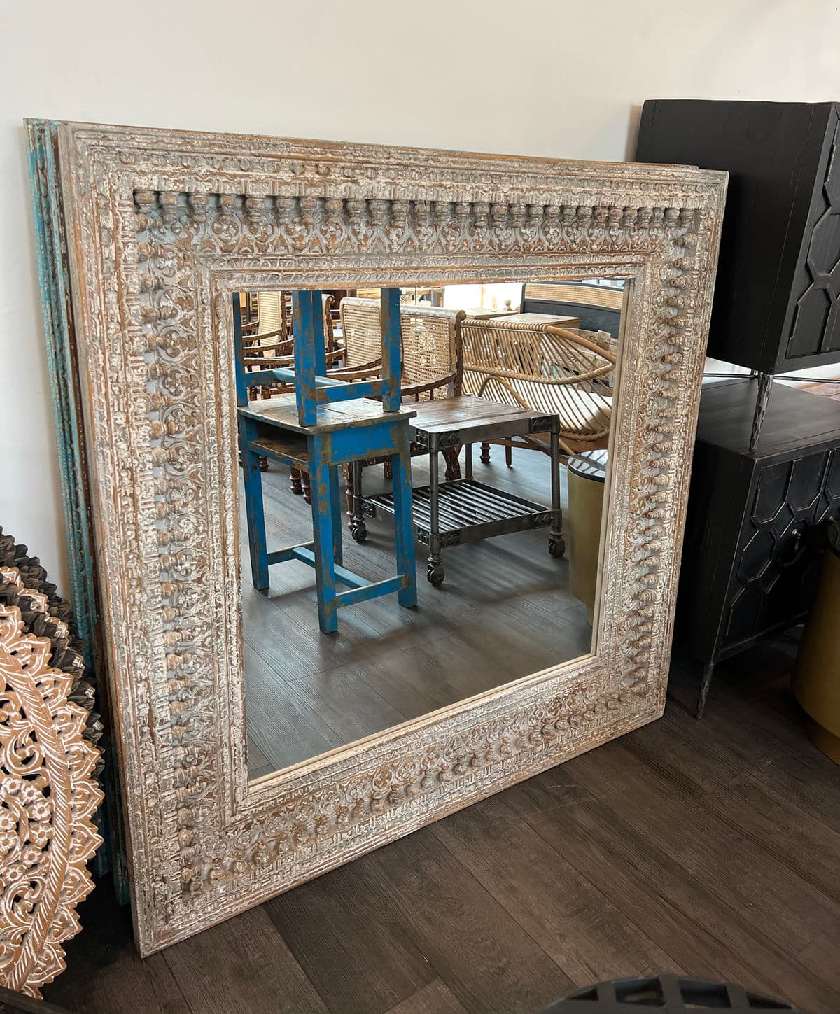 Grey Wash Moulding Spindle Mirror - Thumbnail 10