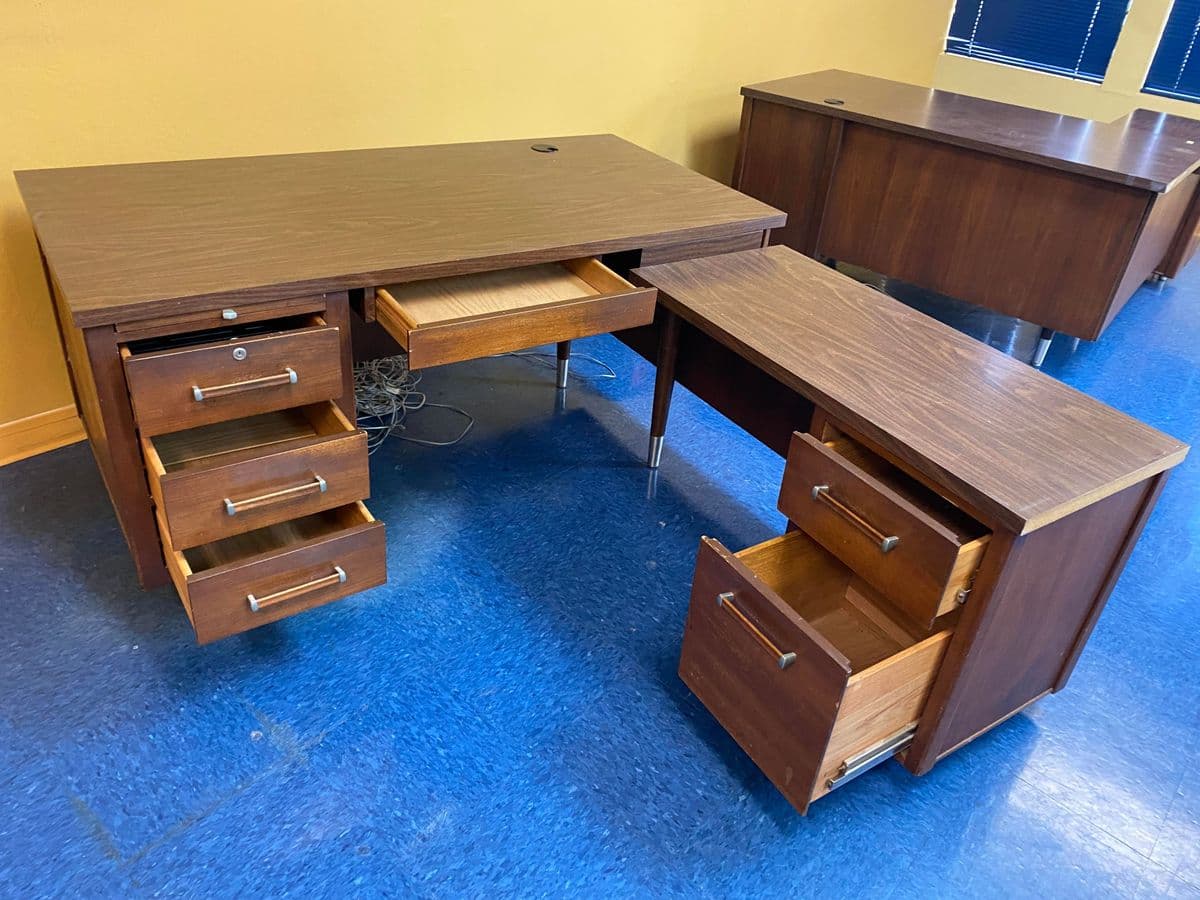 Vintage Alma Mid Century Modern Wooden L Shape Desk - Thumbnail 9