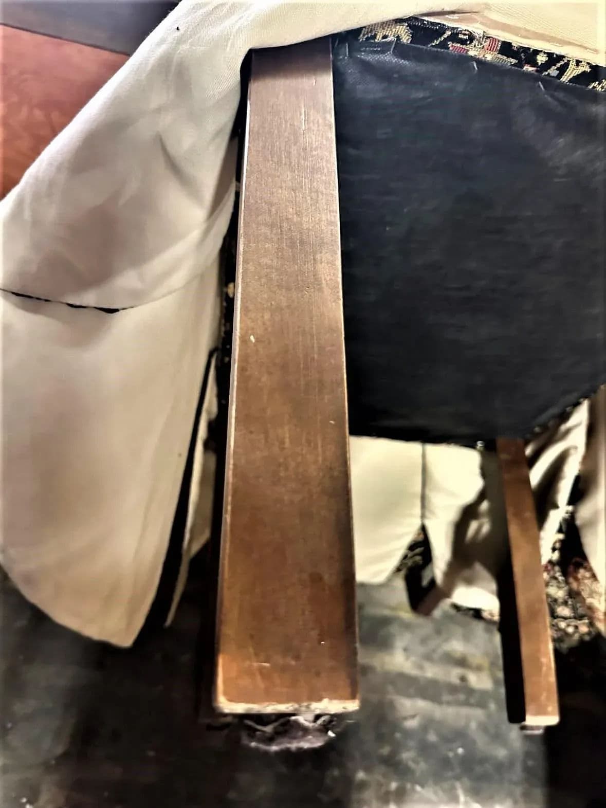 Pair of Spanish and Moorish Style Tapestry Upholstered Accent Chairs - Thumbnail 10