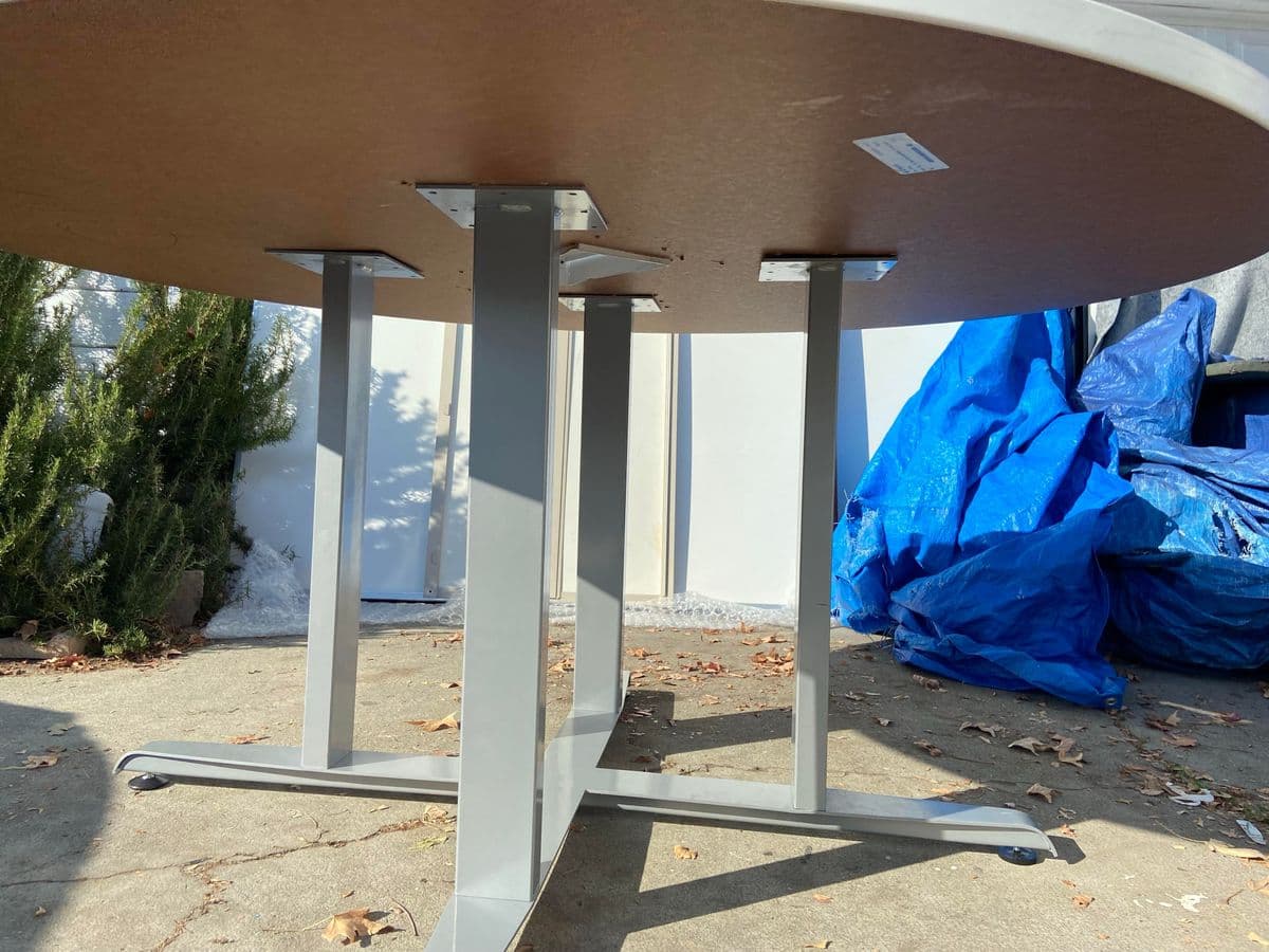 Enwork Modern Round Conference Table - Thumbnail 9