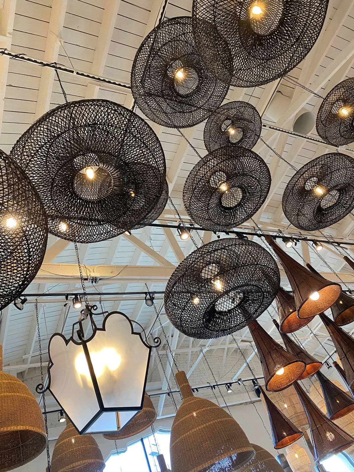 Black Wicker Donut Lantern Medium - Thumbnail 10