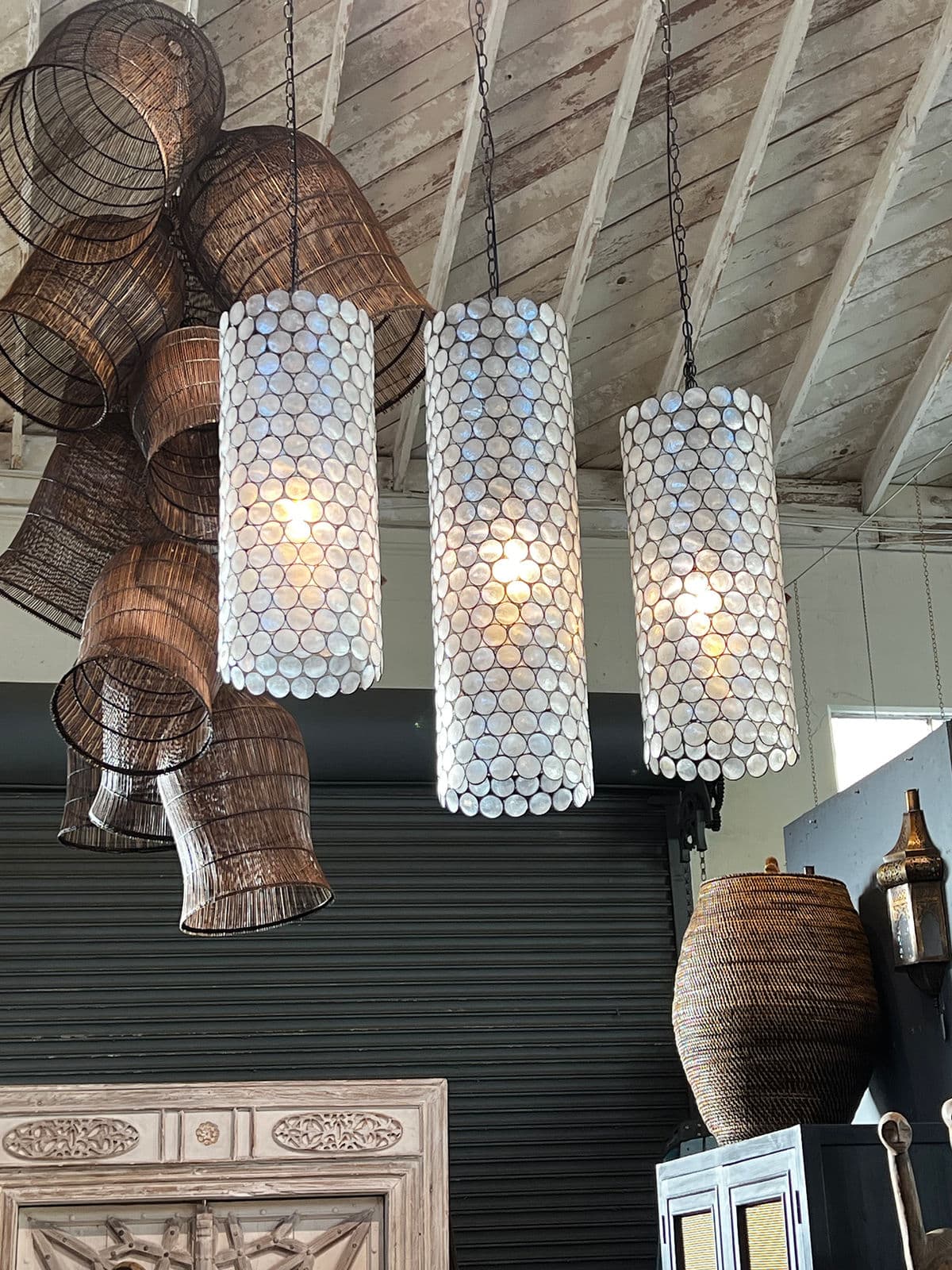 Capiz Circle Cylinder Pendant Light - Thumbnail 11