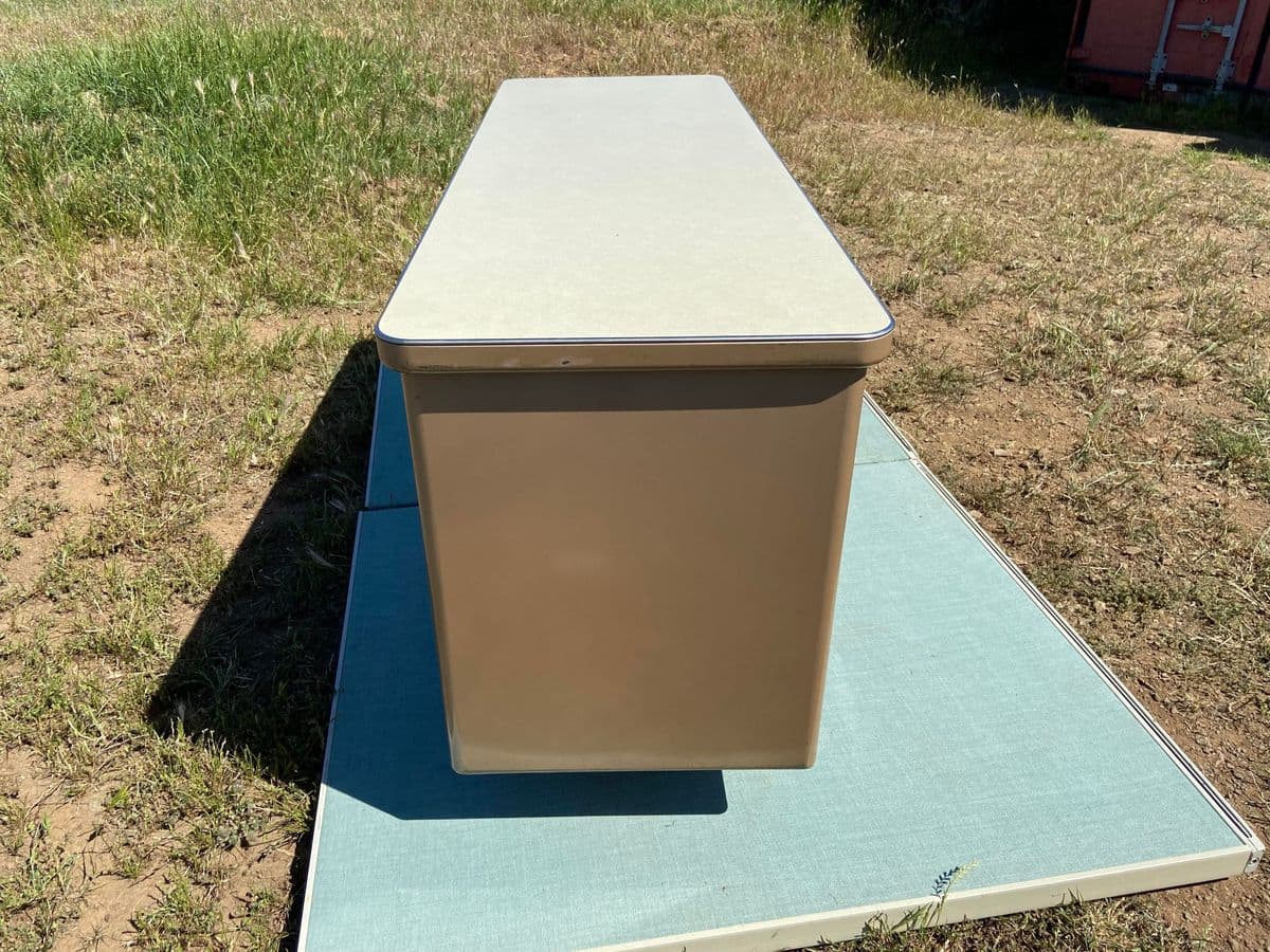 Vintage Mid Century Modern Credenza - Thumbnail 10