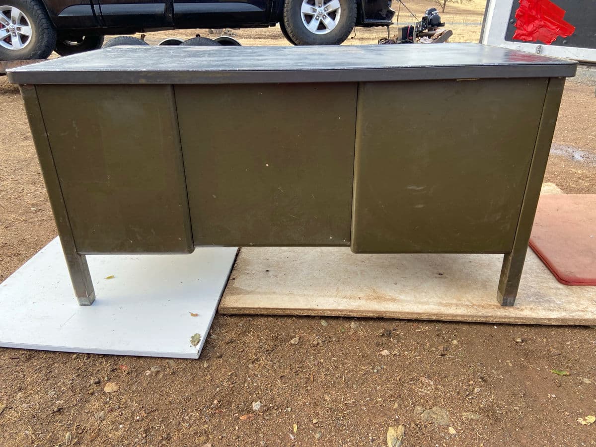 1950s Vintage Mid Century Modern Metal Tanker Desk Needs Restoration - Thumbnail 11