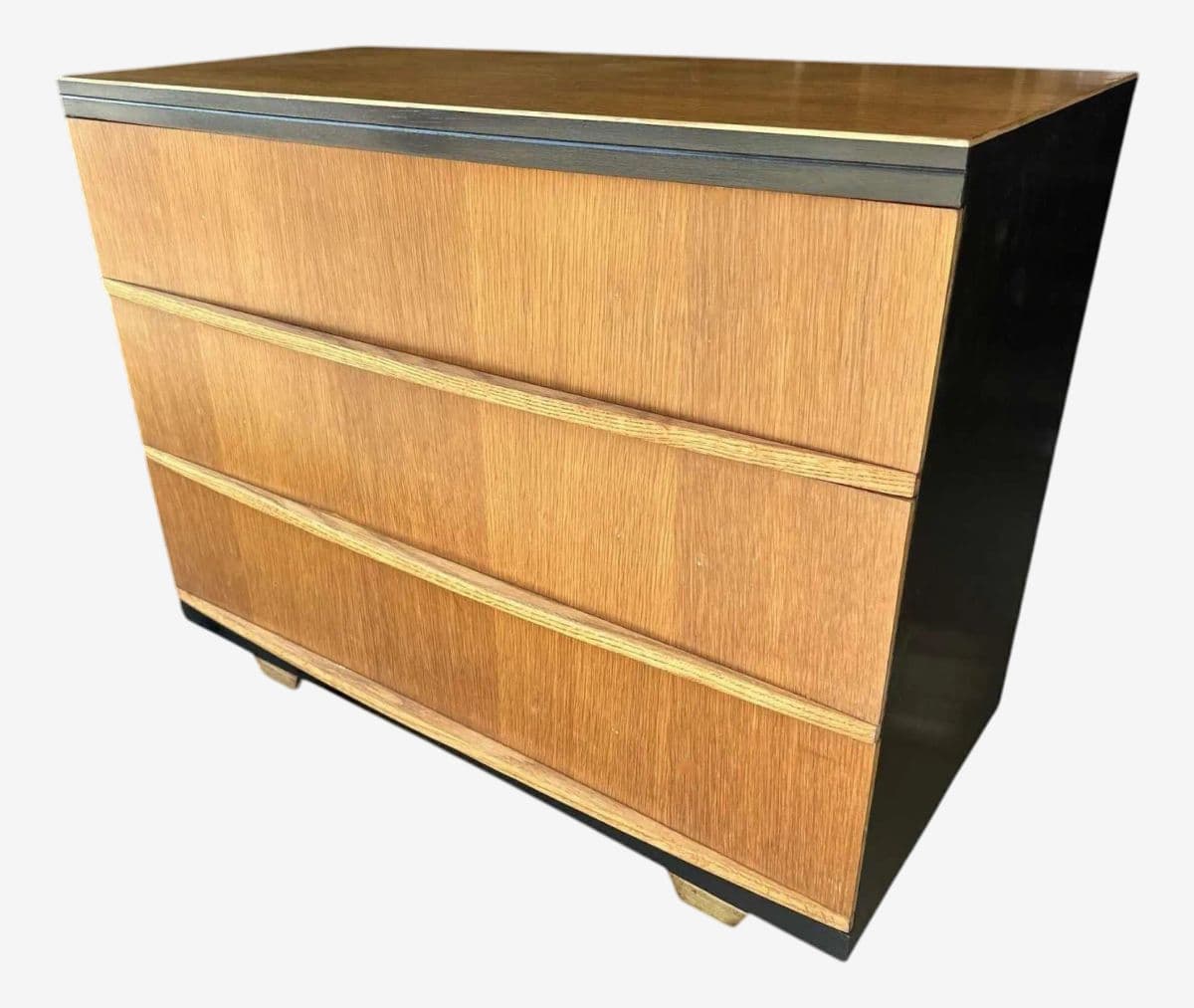 Harmony House Oak Mid Century Chest of Drawers - Dovetailed - Circa 1960 - Image 1