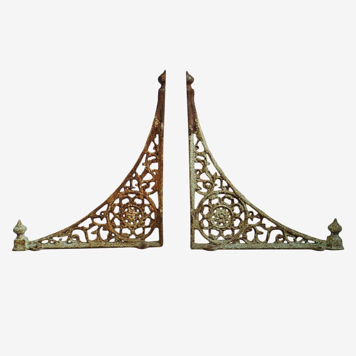 Vintage Cast Iron Bracket - Image 1