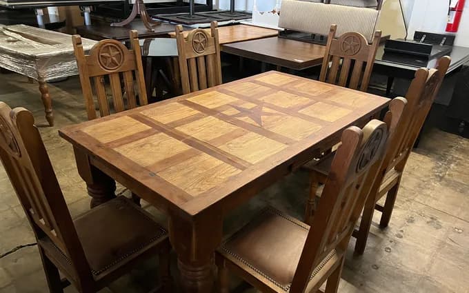 Rustic Texas Star dining table set, as photographed